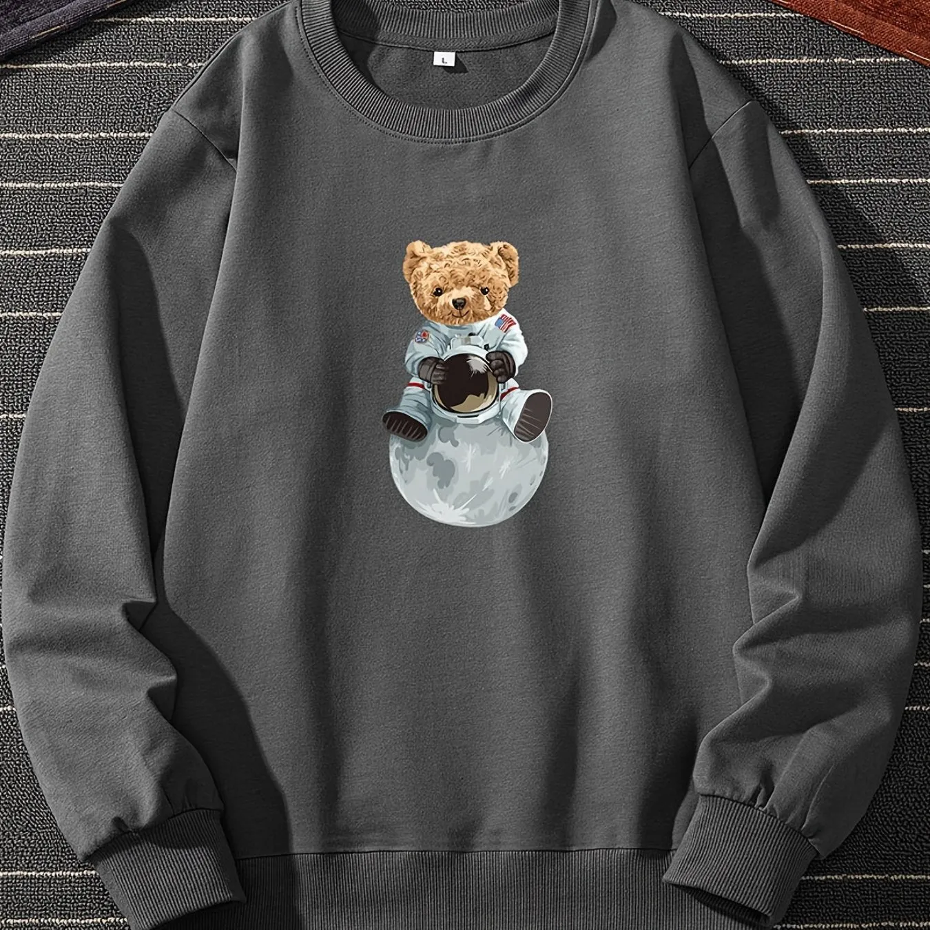 Men's Cartoon Bear Astronaut Pattern Print Autumn Round Neck Casual Sports Sweatshirt