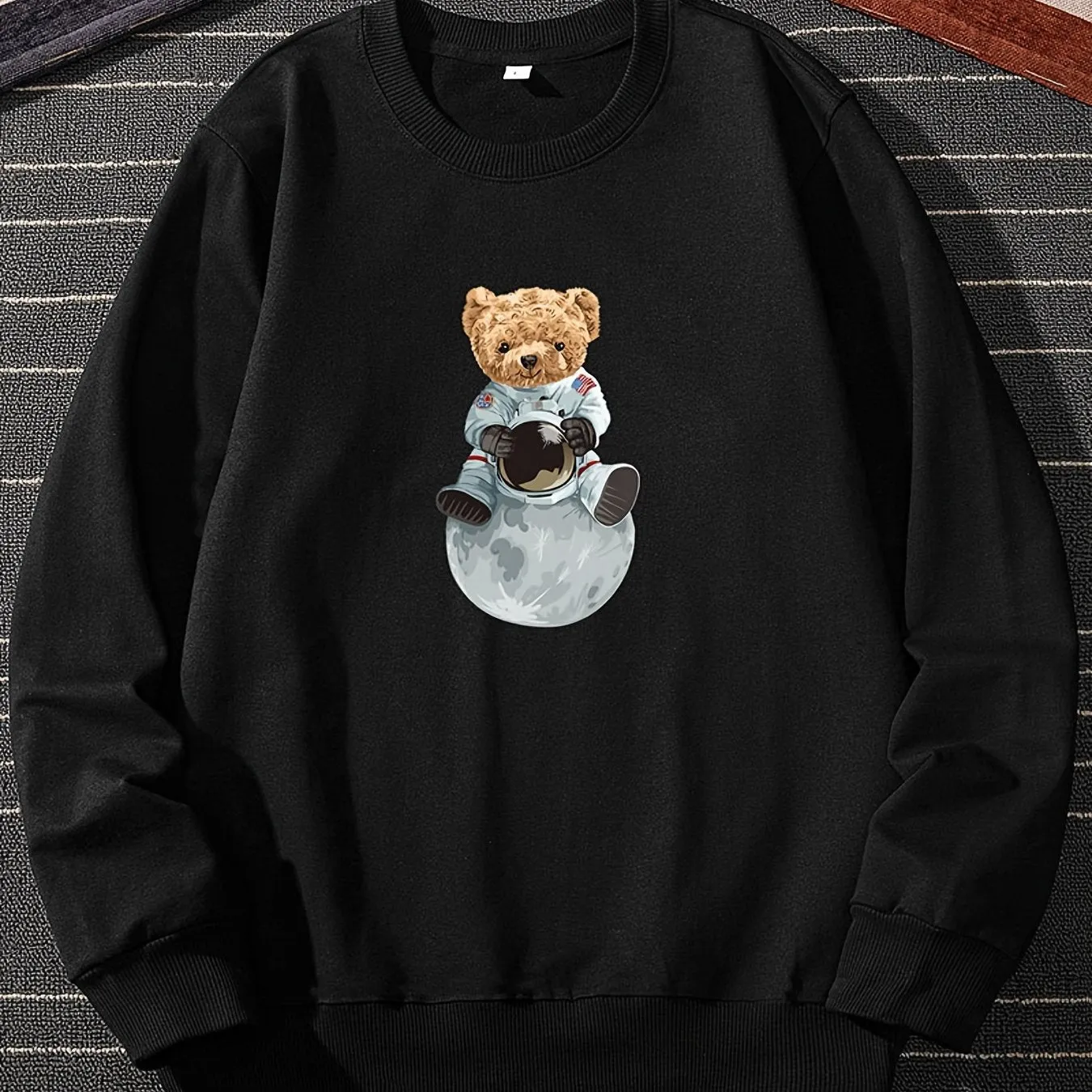 Men's Cartoon Bear Astronaut Pattern Print Autumn Round Neck Casual Sports Sweatshirt